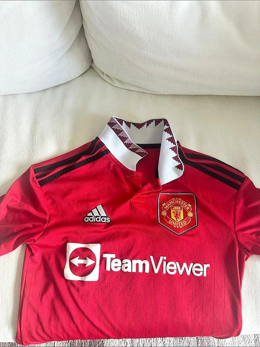 adidas Manchester United Home Jersey Boys 13-14Y Red Jersey Like New